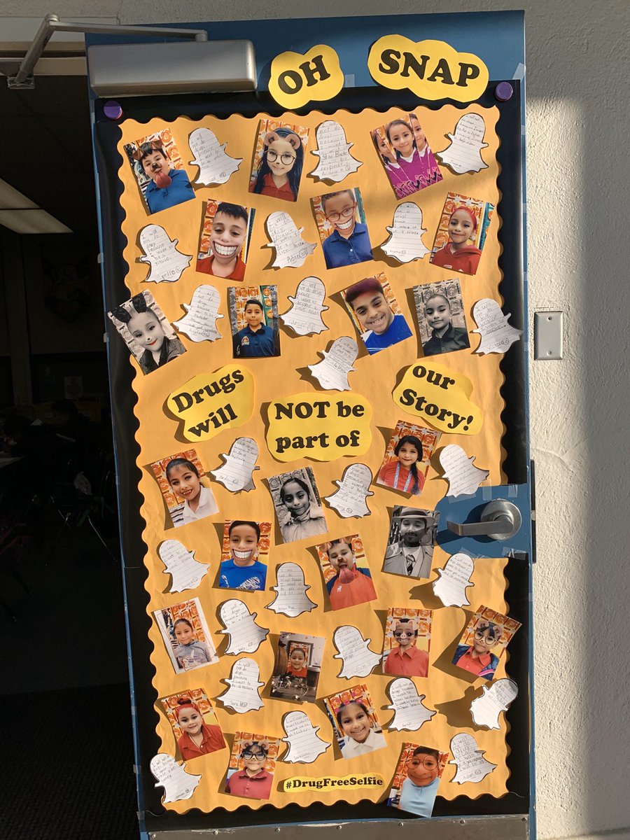 L44095642's tweet photo. Lamont Elementary #BearCubs 🐻 showing what it means to #FollowTheBearCubWay during Red Ribbon Week! Many participants, all very creative! Happy Halloween 🎃 👻 #PBIS #WeAreLESD https://t.co/0LNrP1838x