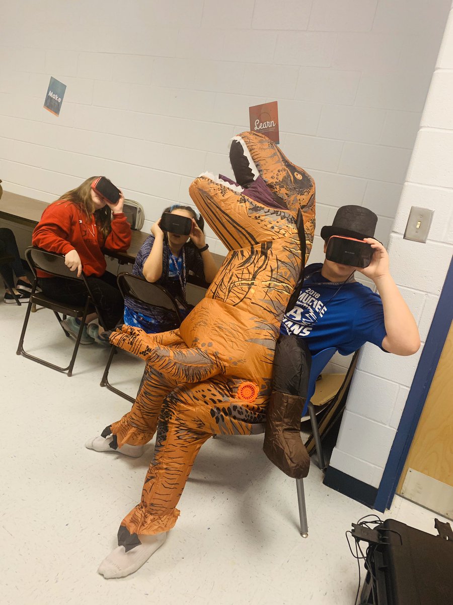 Tigger &amp; Trex exploring “Festivals Around the World” with #GoogleExpeditions #VirtualReality! @ATribePRIDE <a href="/ArmucheeMiddle/">Armuchee Middle</a> @cmoore924 @JillThacker