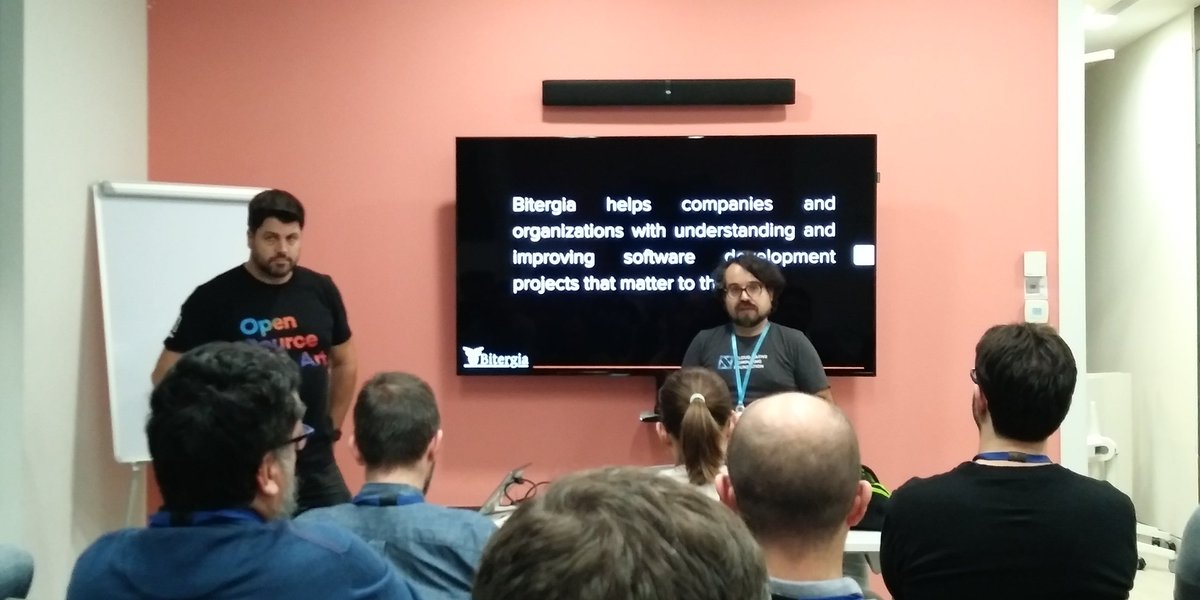 MadridDevops's tweet photo. Tras la buena exposición de @supercoco9 sobre que es Opendistro, turno de @jsmanrique el cual empieza a contarnos su camino hacia opendistro en @Bitergia asi que todos atentos... #madrid_devops https://t.co/OLQY7qEDtq