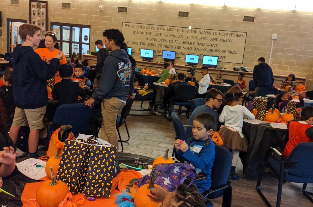Holy Name students trick-or-treating today <a href="/StAugustinePrep/">St. Augustine Prep</a>! Great work by all involved, special thanks to <a href="/ShaunnaAlspach/">Shaunna Alspach</a>!