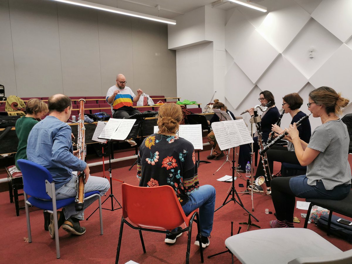 soplaylist's tweet photo. Our wonderful PLAYLIST Collective rehearsing for tomorrow! They will be performing Hollie Harding's new work "Regeneration" and Villa-Lobos Chôros No. 7, directed by Benjamin Oliver! All sounding really great! ✨🎶
#soplaylist #musicwewanttohear #newmusic #chambermusic https://t.co/zxLuufalKH