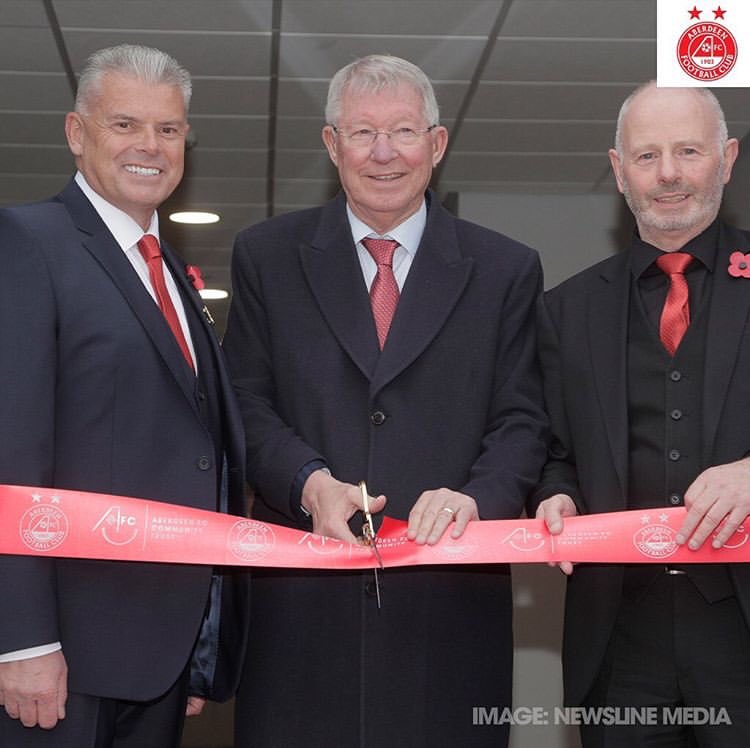 S_Aitkenchef's tweet photo. So Proud to be part of @BaxterStorey and the official opening of the AFC new training facility by Sir Alex Ferguson! then you are asked to take canapés to the mangers office where you meet our current manger DM and Sir Alex! #keptitcool #COYR https://t.co/n5m4Tn5XSP