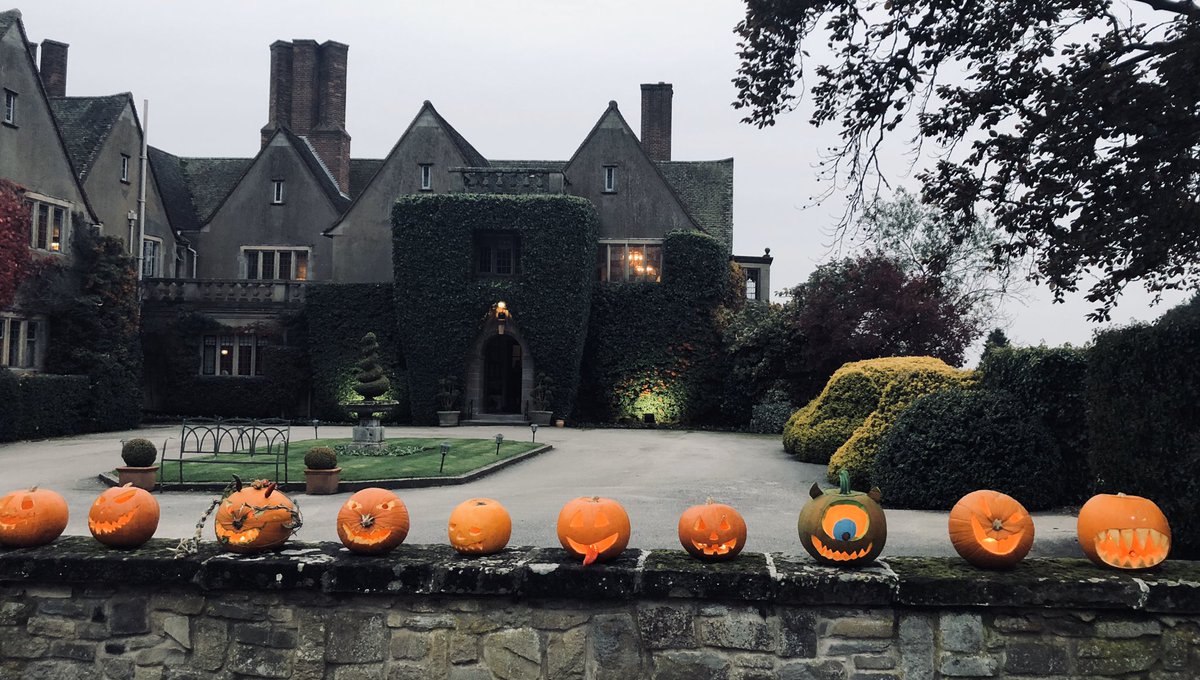 Spectacularly spooky <a href="/MalloryCourt/">Mallory Court</a>! A great team effort! 

#halloween2019 #trickortreat #PumpkinCompetition #CTEPartnerPumpkins