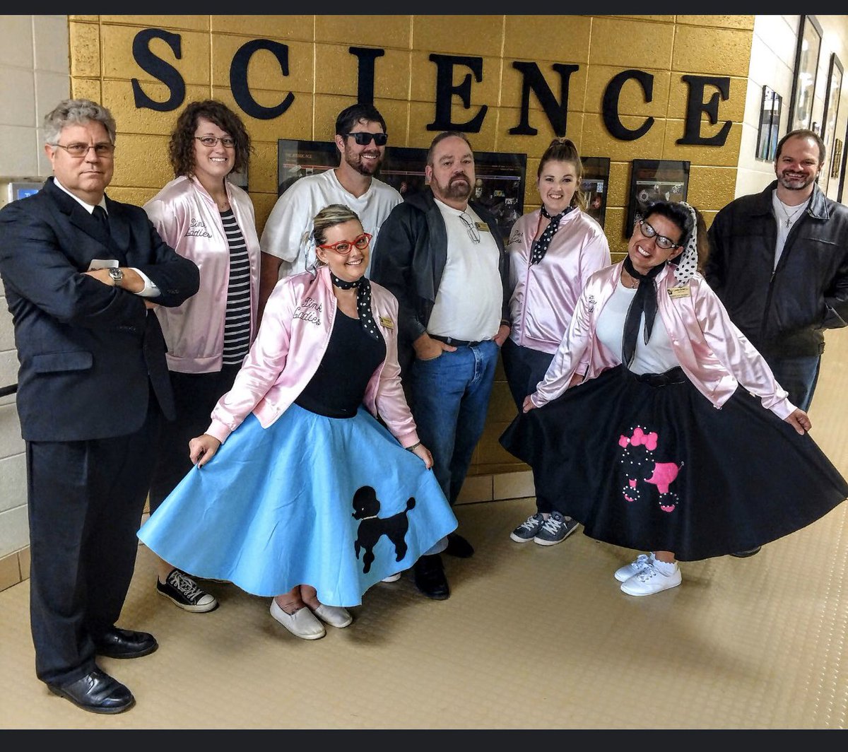 sciencewithkel1's tweet photo. The science department is full of thirds and pink ladies today! #lhs #lhsscience #halloween2019 #pinkladies #tbirds #Lebanonmo https://t.co/ZHPcZp9VKg