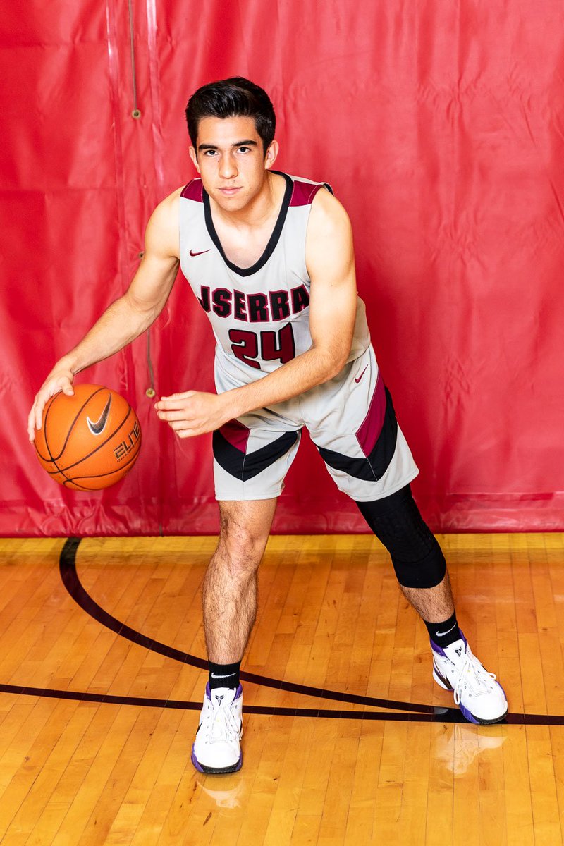 JSerra_Hoops's tweet photo. #24 Ian Acosta Senior Guard @IanAcosta0 https://t.co/CgduUftNho