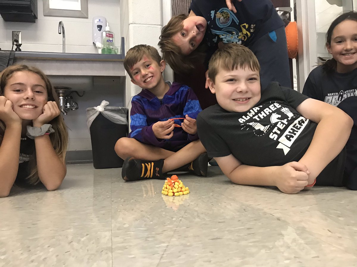 ashleeanne08's tweet photo. Stem pumpkin tower activity! Working as a group was very important! @MarvinWrightEle https://t.co/qOwYlLsxfX