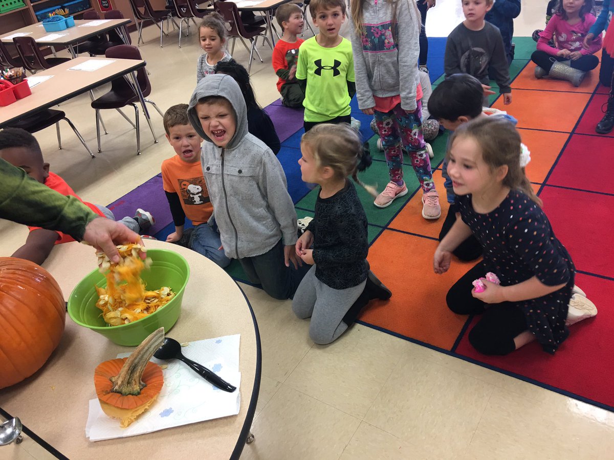 Mrs_MorganDavis's tweet photo. The Incredible Hulk came today and carved us a jack-o-lantern for our pumpkin investigation 🎃 Thanks @ryan_davis744 #HappyHalloween 👻 🎃 #kindergarten @jacktylerisd https://t.co/BdlHVi6LFZ
