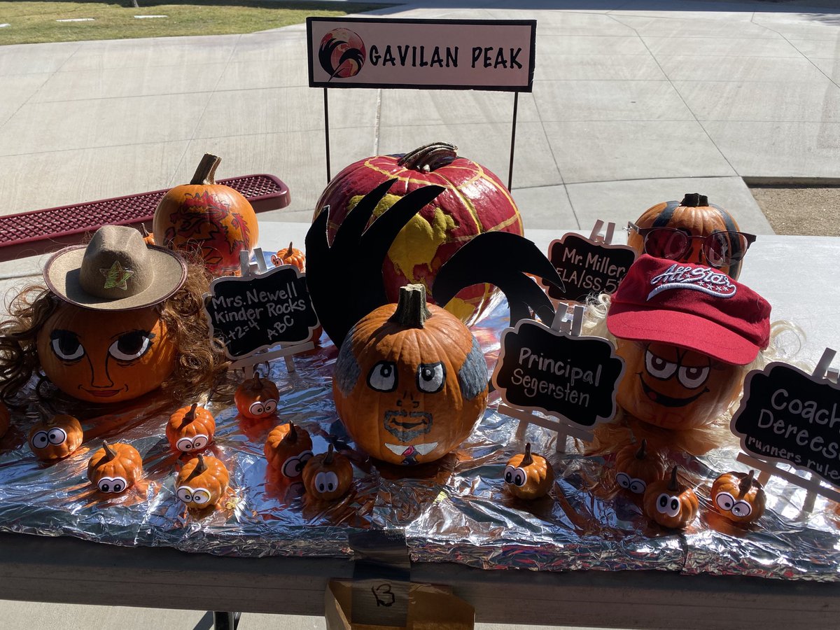 This is when you know you have arrived, when you have your own pumpkin look a like.  Our annual pumpkin contest.  Thanks PTO for another great year.  ⁦<a href="/Gavilan_Peak/">Firebirds</a>⁩ ⁦<a href="/DVUSD/">Deer Valley Unified School District</a>⁩ ⁦<a href="/DrFinchDVUSD/">Curt Finch, PhD</a>⁩