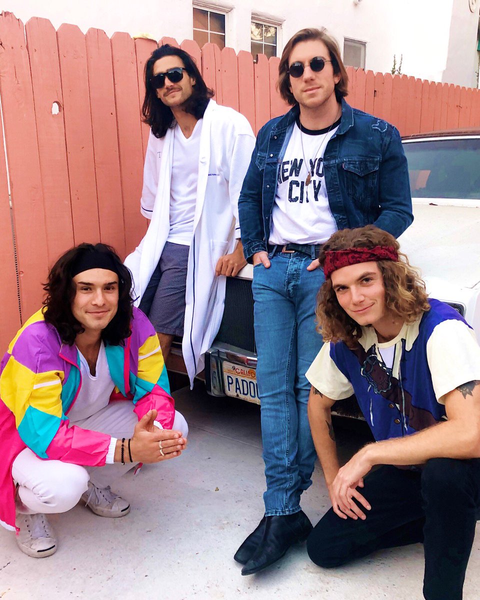 __TheJacks's tweet photo. 2k virtual likes on this and we will drop a holiday song tomorrow, happy halloween 🎃
#johnlennon #jacksparrow #thedude #80sfashion #halloweencostume #halloween #thejacks #lahalloween #tour #holidaysong #newsingle https://t.co/nqON0JqPkE