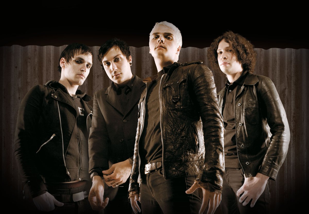 rocksound's tweet photo. Welcome (back) to the black parade - My Chemical Romance have REUNITED!

Here's everything you need to know: https://t.co/Z8ipYjrDyl https://t.co/NrNtCd0d0r