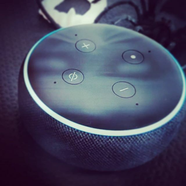 O Cafundó também tá no Dia das Bruxas!
Criamos a “Porta do Terror” para a Alexa, a assistente virtual da Amazon. O aplicativo diz frases aterrorizantes para você se divertir assustando os amigos. Confira no nosso site, link na bio! ift.tt/2Py9u6X