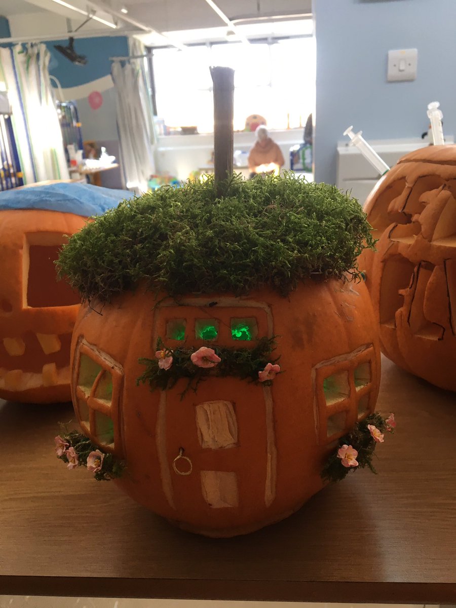 nursejah1's tweet photo. Tough job judging the Halloween pumpkin carving competition on Ward 10. Such competitive staff @j https://t.co/ZxmaDi0dL0