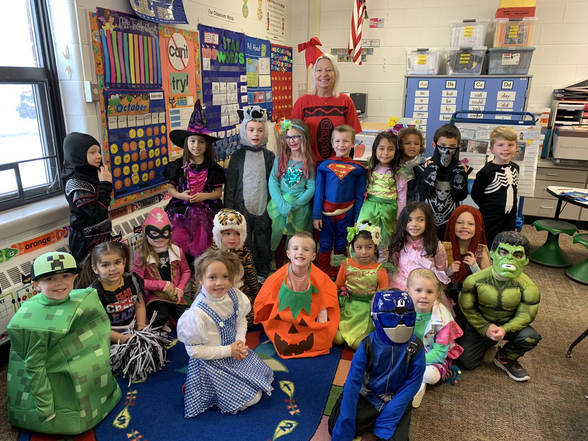 Kcannon96's tweet photo. Happy Halloween! @RW_Rascals #RWrocks #D15Rocks https://t.co/zTcusz6ZAB