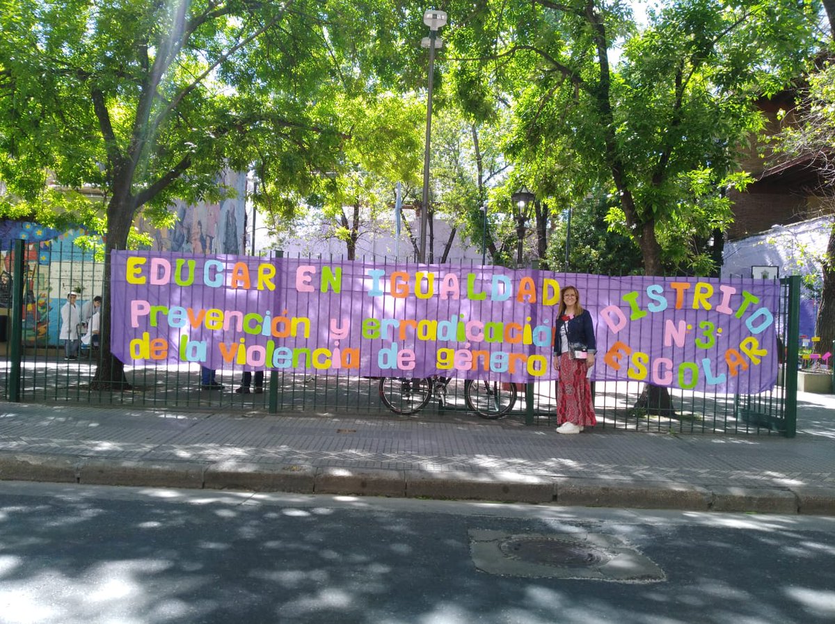 Andrea Bruzos tweet media