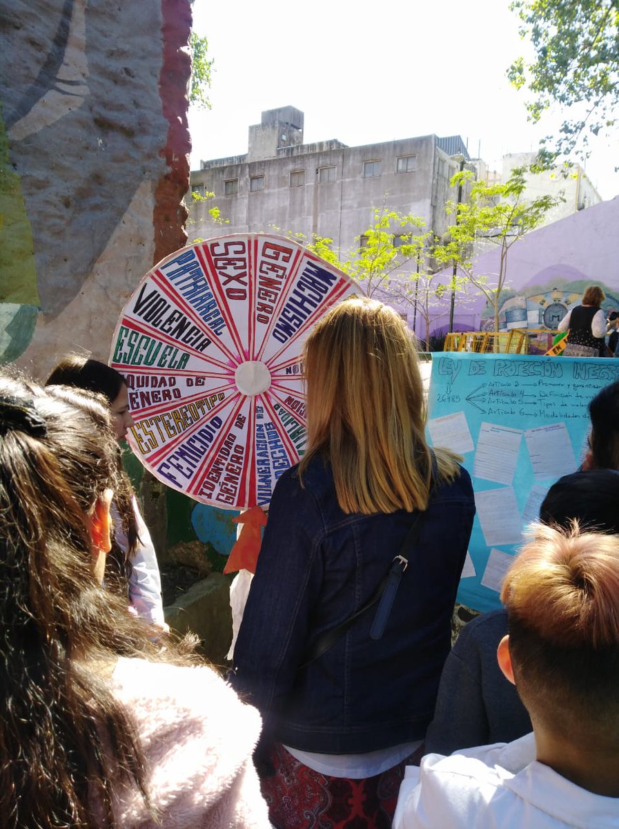 Andrea Bruzos tweet media