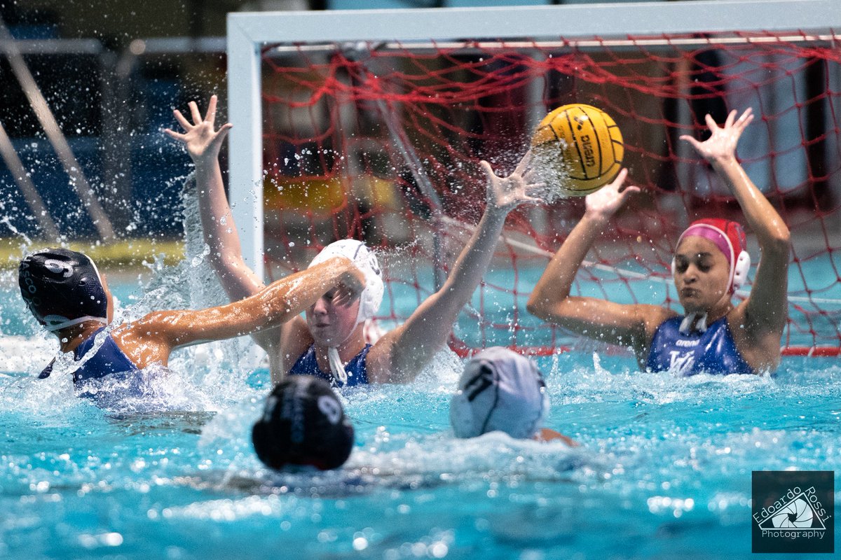 edz123459's tweet photo. Coppa Italia Pallanuoto Femminile A1 #coppaitalia #coppaitaliafemminile #pallanuoto #waterpolo #coppaitaliapallanuoto #pallanuotofemminile https://t.co/yUVYYqTrm7
