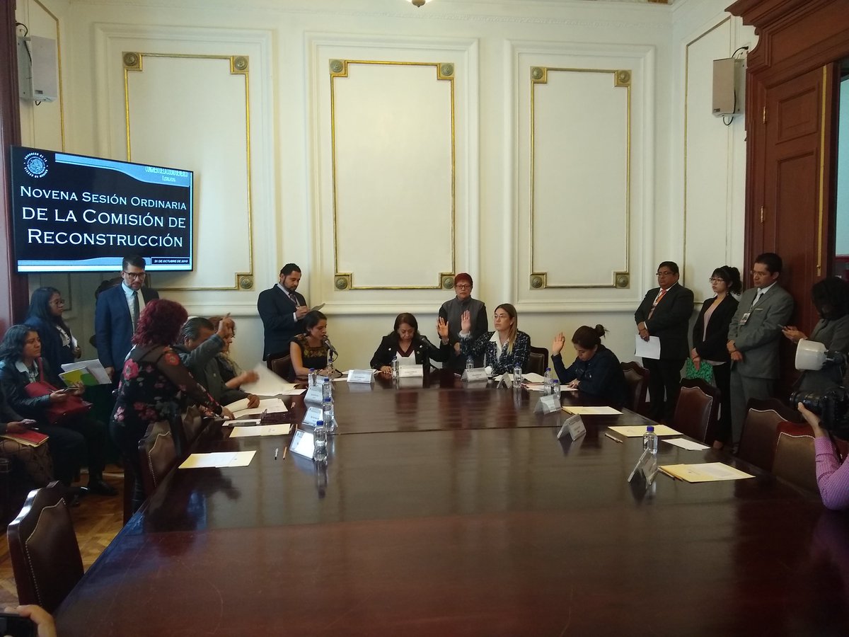 Al momento, nos encontramos en reunión de la Comisión de Reconstrucción. Presentamos informes de trabajo así como iniciativas turnadas.
#EsperanzaEnIztapalapa
<a href="/ComReconCCMX/">Comisión de Reconstrucción CCMX</a> 
<a href="/Congreso_CdMex/">Congreso de la Ciudad de México</a> 
<a href="/GPMorenaCdMex/">Grupo Parlamentario de Morena en Ciudad de México</a>