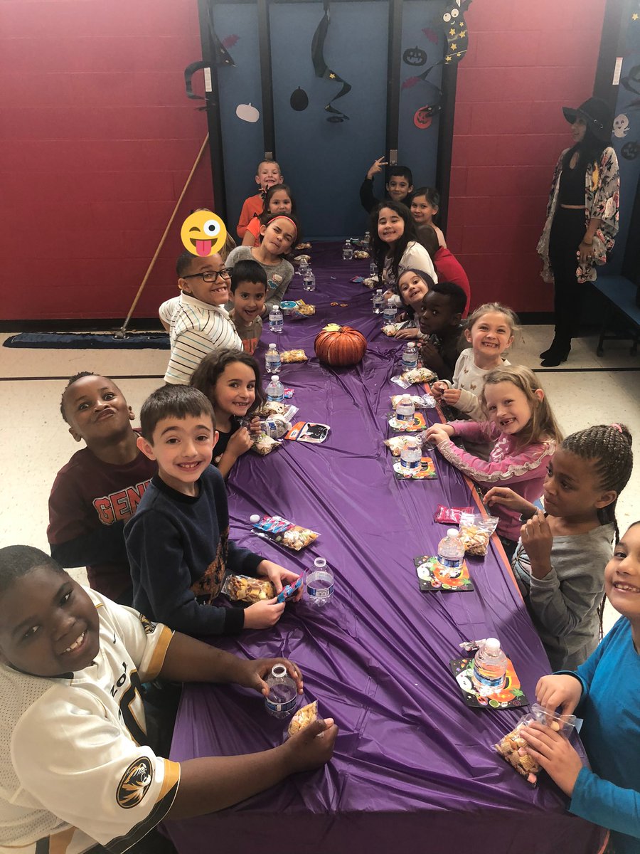 3rd_grade_lions's tweet photo. https://t.co/jRFyqfnv47