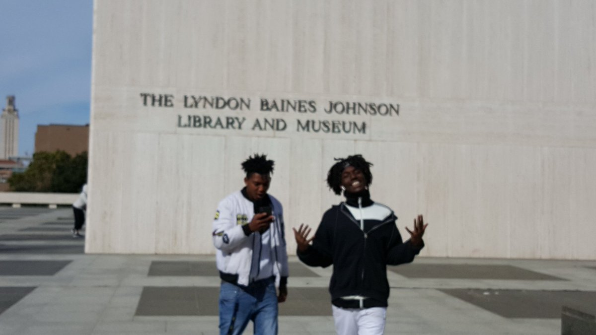 Manor Senior High students explore museums <a href="/ManorISD/">Manor ISD</a>  #destinationmanor