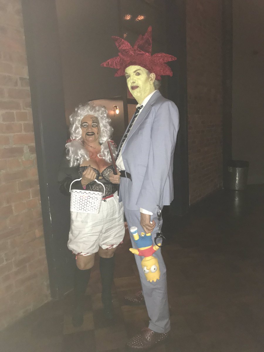 NilvedS's tweet photo. Die Bart Die!!!! 
#sideshowbob and #deaddolly 👻
#halloween 
#wylambrewery https://t.co/Ar6LOjakst