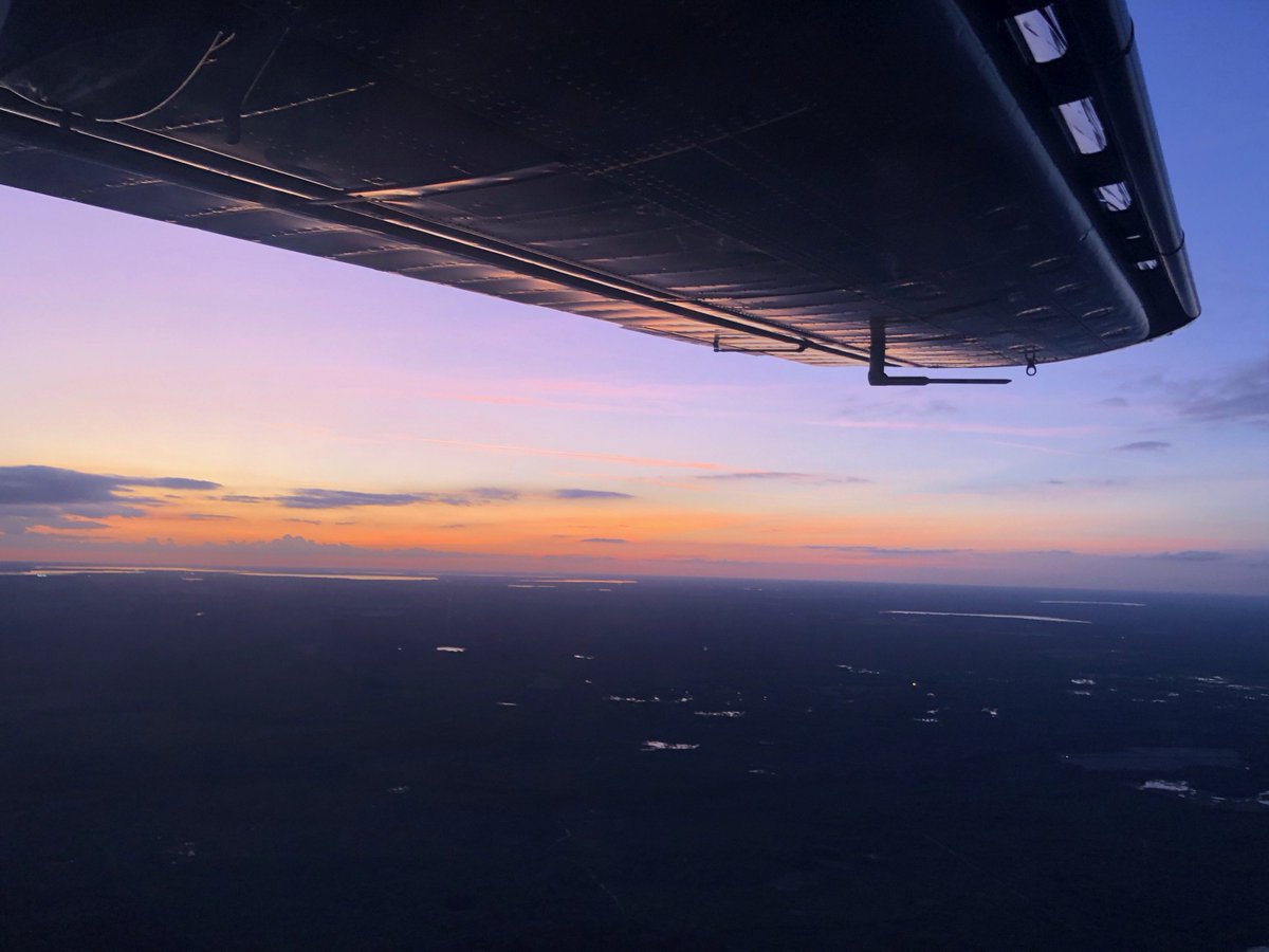 ShowcaseDeLand's tweet photo. First plane arriving at the DeLand, Florida, airport for #DSAS19. Welcome, TQ Aircraft Electronics! #PilotLife #SportAviation #Aviation #AvGeek #DeLand https://t.co/jMMWnpmDqw