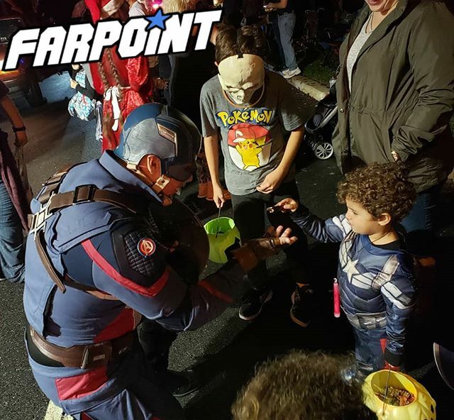 FarpointToys's tweet photo. THIS, folks.
THIS RIGHT HERE IS WHY WE DO WHAT WE DO!
❤
This photo and the following comment were sent to us last night: "Thank you guys for being so awesome. Great job tonight in the parade."
❤
No, thank YOU!
😍😭
#imnotcryingyourecrying #captainameri… https://t.co/A5YoTn7G1O https://t.co/ld8ogTG1UR