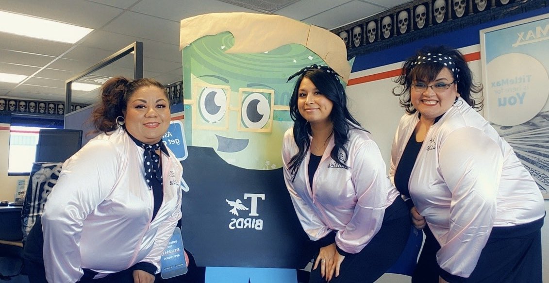 “To act cool, to look cool, and to be cool. Till death do us part, Think Pink!”🕶 #pinkladies #TeamPlainview 💕✌🏼<a href="/sharell_aguirre/">sharell aguirre</a> <a href="/SDIAZ81/">SANDY  DIAZ</a>