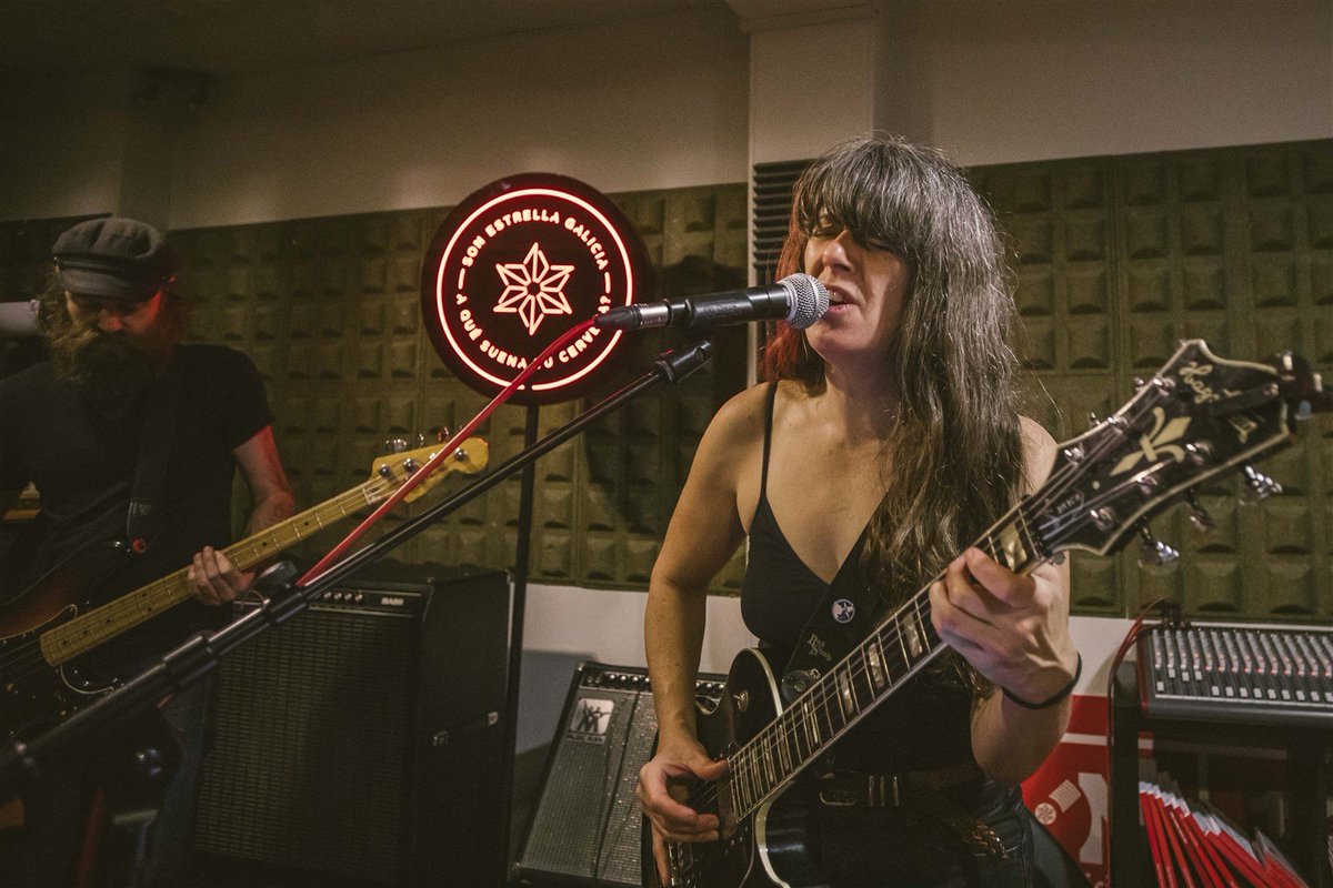 En octubre, <a href="/ODDISEE/">ODDISEE</a>, @edayminers y <a href="/juliedoiron/">Julie Doiron</a> protagonizaron dos sesiones exclusivas de los ciclos <a href="/981festival/">981HERITAGE 2018</a>  y <a href="/american_autumn/">AmericanAutumn SON Estrella Galicia</a> #SONEstrellaGalicia en el <a href="/observatorio___/">El Observatorio</a>  en las que los afortunados asistentes compartieron local y conversación con los artistas. 👌¡TELA!👌