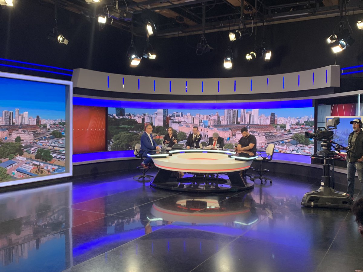 En instantes con <a href="/MauroVialesA24/">Mauro Viale</a> en Más que noticas por A24