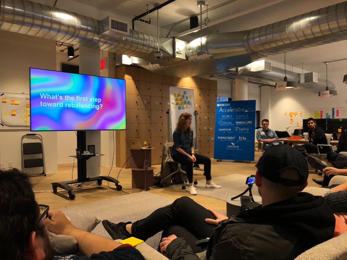 FilipekIgor's tweet photo. Breathe in. Breathe out. ✨😌Thank you @lesliecampisi for a great talk on wellness! 🌿🙏Needed a reminder that even founders need a breather once in a while! #FounderWellness #BarclaysAccel @techstars @JonZanoff https://t.co/LI7M70EYBr