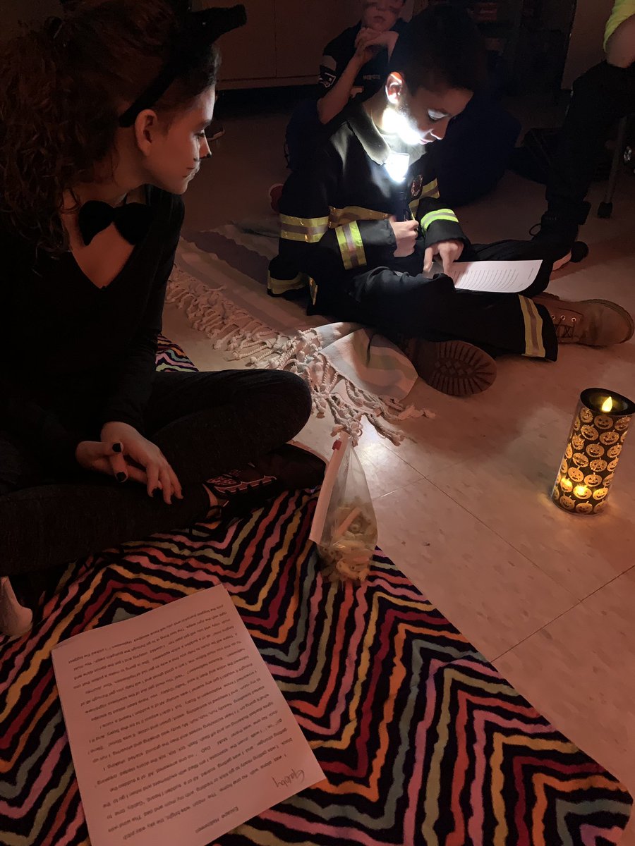 kboyar5's tweet image. Room 160a is so happy when @drkatesweeney participates in the lesson. #narrativewriting #strongsensorydetails #writingprocess #totalengagment