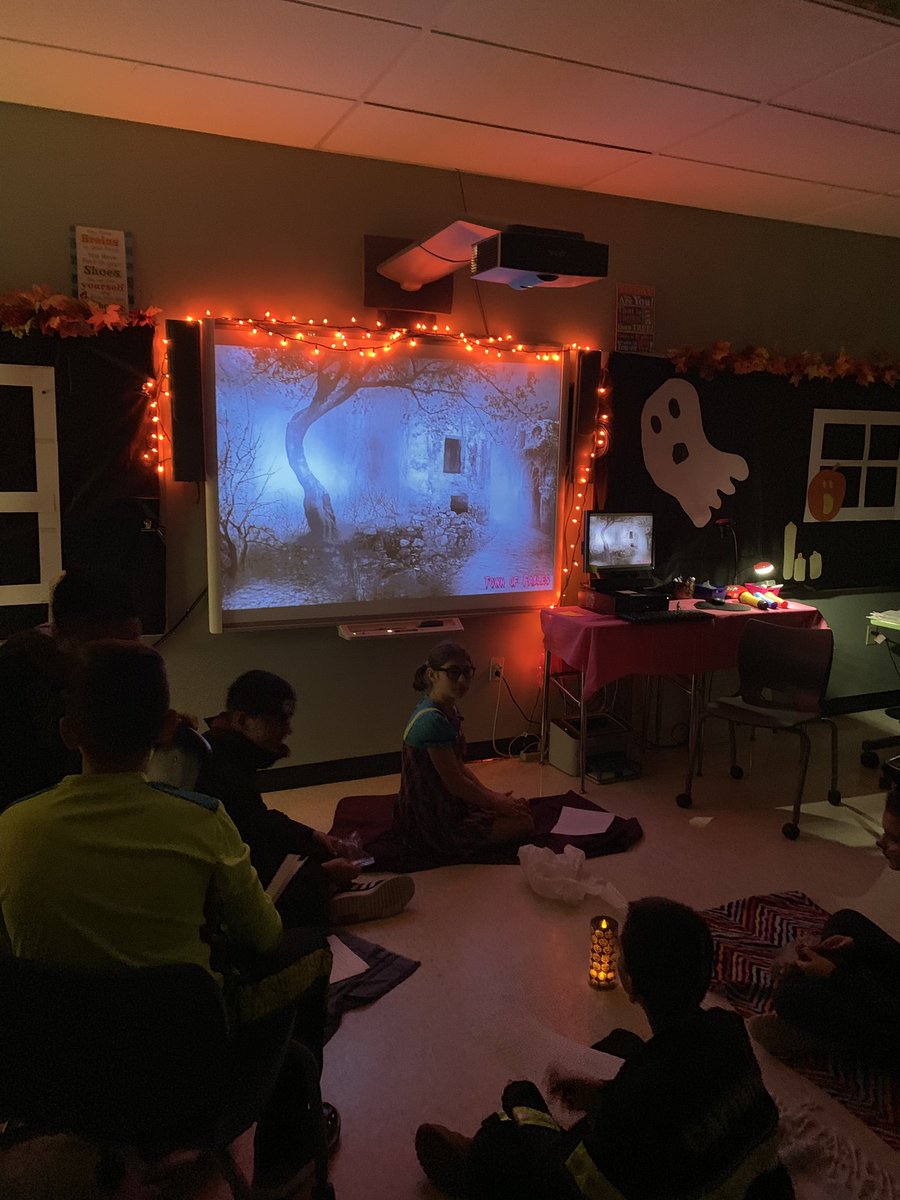 kboyar5's tweet image. Room 160a is so happy when @drkatesweeney participates in the lesson. #narrativewriting #strongsensorydetails #writingprocess #totalengagment