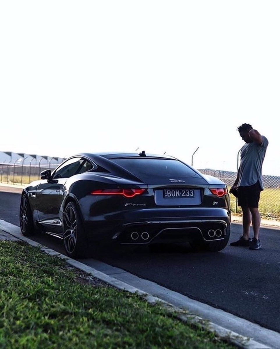 A.M. Capurro tweet media