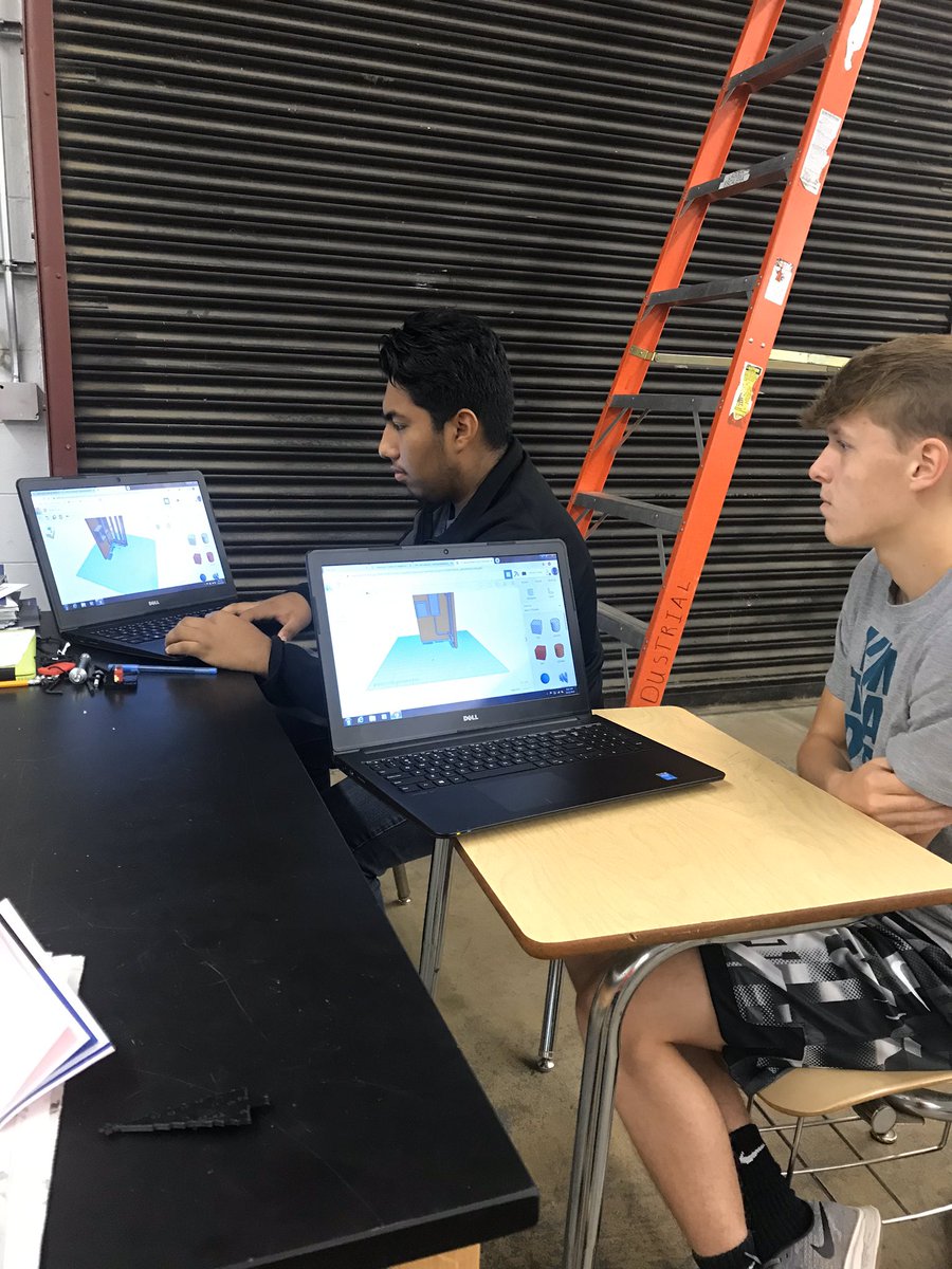 HighPinson's tweet photo. Computer aided drafting in the Valley...@HighPinson @PVHS_Guidance @AlabamaDeptofEd @AlaSchoolBoards @AlabamaCTSO @SkillsUSA_AL @PVHigh @PinsonValley https://t.co/tpBSDrA3hm