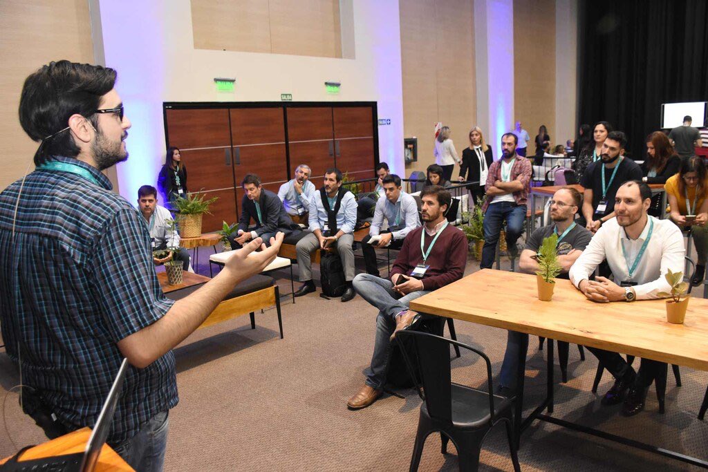 martin_gonella's tweet image. IBM Cloud &amp;amp; Data Córdoba 2019 @adaptio_ar @Greenvisual1 @Acamica_com @IBMArgentina #DataScience #ai #MachineLearning #SmartCities