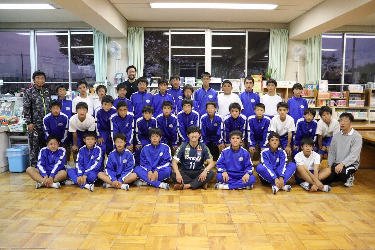ザスパクサツ群馬 イベントレポート 先日群馬県のプロスポーツ感動体験プログラムで高崎市群馬南中学校を訪問いたしました サッカー部員に対して前半は 辻正男 選手がプロの選手になるために 後半は スタッフ川岸 がオフザピッチについて話しま