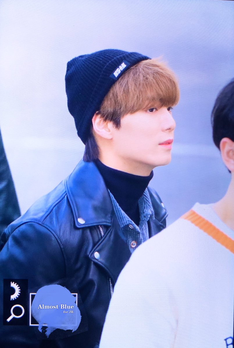 AlmostblueJR's tweet photo. 191101 뮤직뱅크출근 프리뷰

#JR #김종현 #NUEST #뉴이스트 https://t.co/1tjH9OnRpR