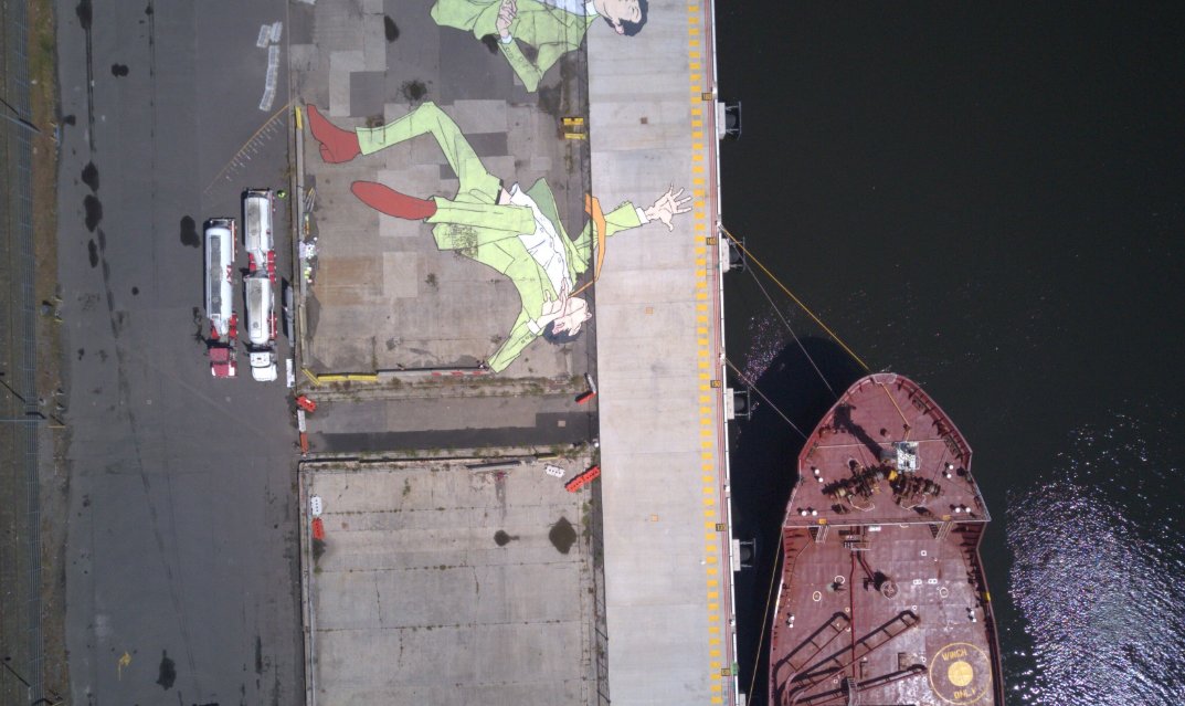 Unveiled: Melbourne's biggest, newest artwork that you might have to get high to see. A mural like no other. <a href="/JuddyRoller/">Juddy Roller</a> <a href="/theheraldsun/">Herald Sun</a> 
heraldsun.com.au/news/victoria/…