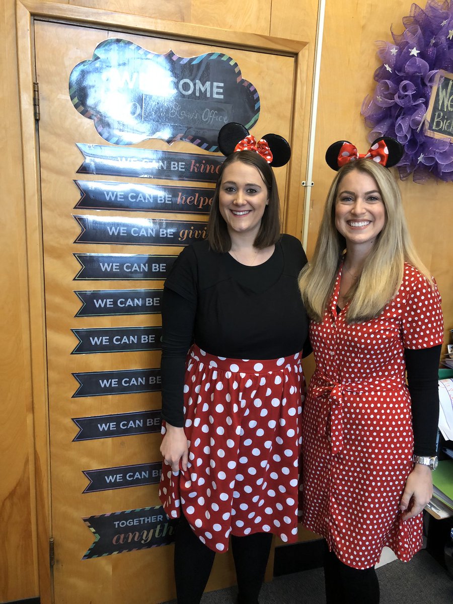 LizLanLaw's tweet photo. Great minds things alike! Ms. Lung and I did not plan our outfits today but we are totally #twinning #admindreamteam 😊 @RioVistaMDUSD @MtDiabloUSD https://t.co/n3fF2PQpQn