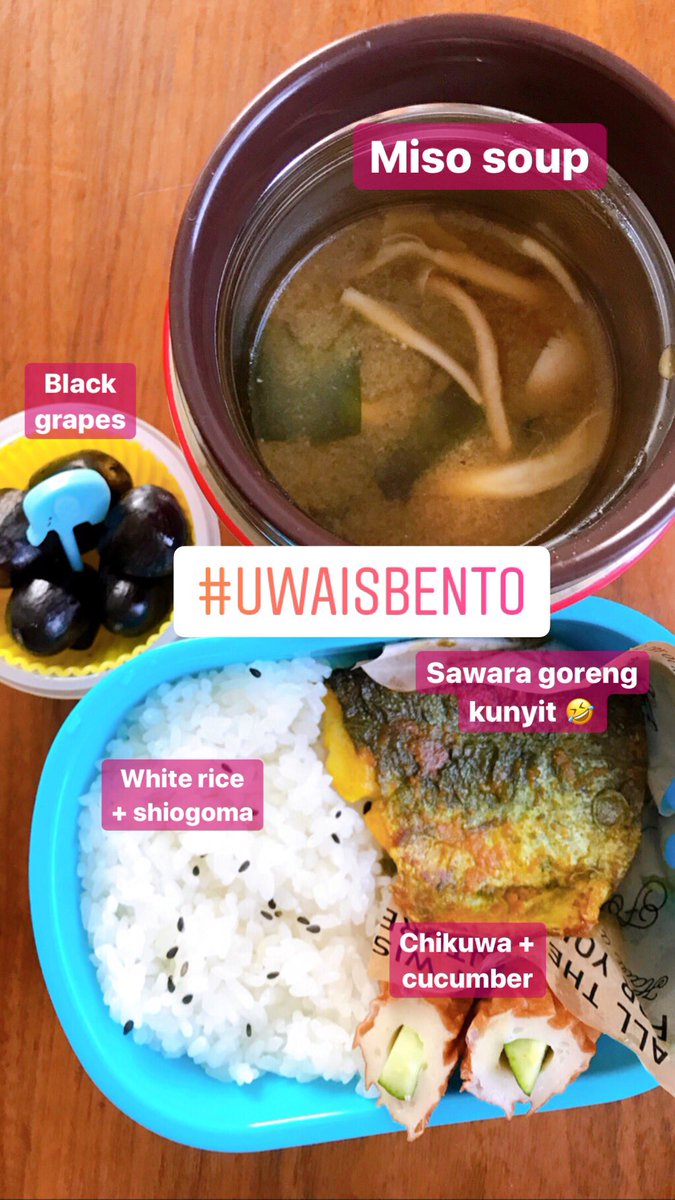 1/11/19Bgn pagi cek resepi utk ikan sawara tu rupanya kena perap 3-5 hari. Last2 aku buat goreng kunyit je settle masalah Uwais excited nak pergi kindy harini sebab nak pakai mask  Dah masuk Nov, dah kena pakai uniform dah. Haritu April 1st, pakai uniform tu besar lagi 