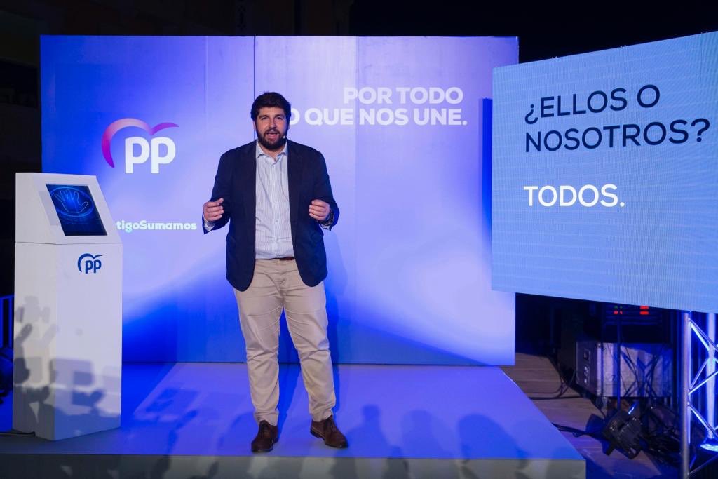 Gran equipo de personas que trabajan #PorTodoLoQueNosUne para que <a href="/pablocasado_/">Pablo Casado Blanco</a> tome las riendas de #España. <a href="/TeoGarciaEgea/">Teodoro García Egea</a> va a ser el mejor aliado de la #RegióndeMurcia para que, por fin, se atiendan nuestras reivindicaciones. Hay que decir 'basta ya' al maltrato del PSOE.