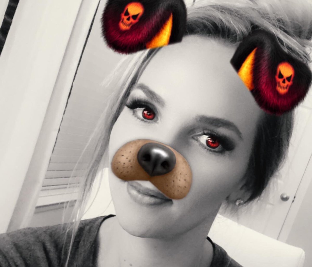 JennBlythe's tweet photo. I can’t believe this is my 16th Halloween with this beauty! #HappyHalloween2019 #SoBlessed #loveher https://t.co/kCIOPdVHev