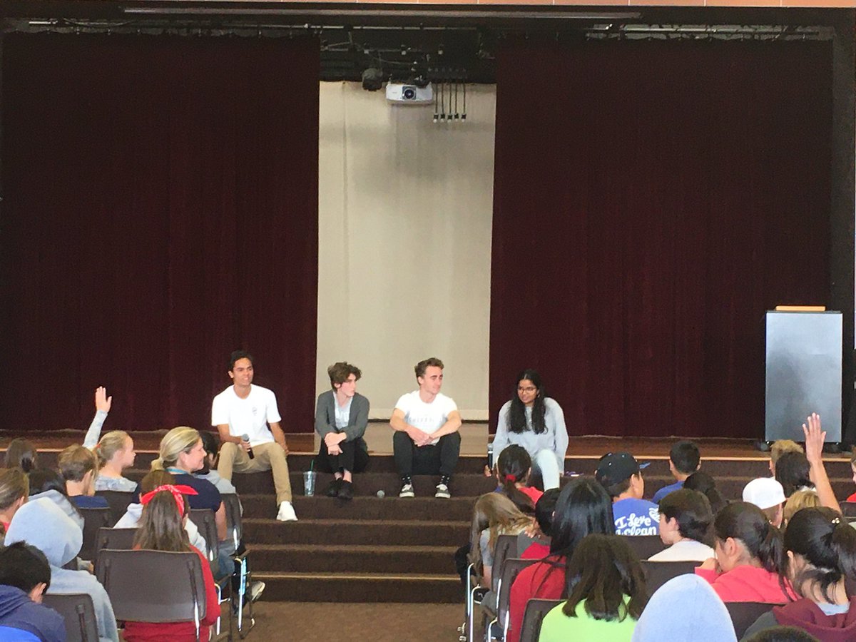 SolanaPacific's tweet image. San Dieguito Alliance has seniors from CCA and Torrey Pines High Schools speaking to our 6th graders about living drug, alcohol and tobacco free. Thank you! #sbsdedu #sbsdsp