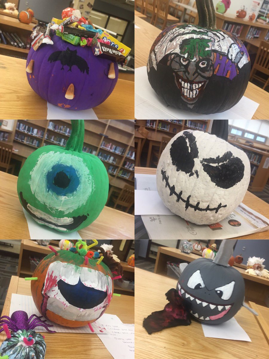 JenLepore's tweet photo. 24 little pumpkins sitting on The Hill...... @ouboces #Halloween2019🎃 #ArdenHill #AcademyRaptors #FloodPanthers #ClawsAndPaws https://t.co/SGU9xNcFlx