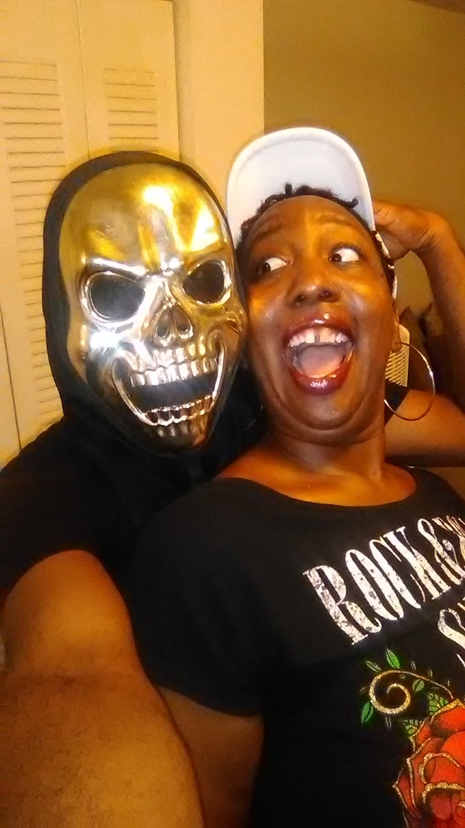terryterrell90's tweet photo. #HappyHalloween from #TheGreggs Why wait til the weekend when you got right now to have the time of your life! Let's gooooooo!! https://t.co/tlDkXr3mz6