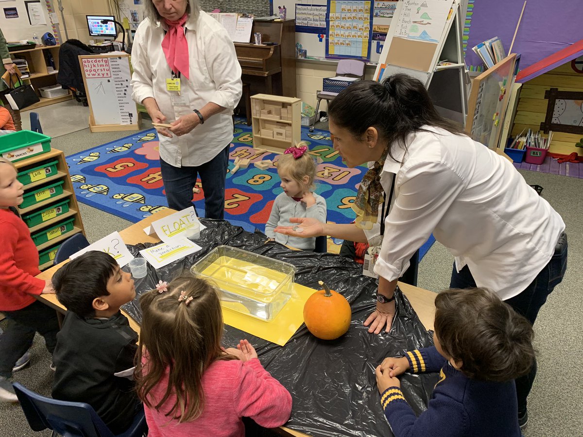 HumbleISD_DWE's tweet photo. The 50th Day of School was super busy in Pre-K today! https://t.co/BxI6JgIaT3
