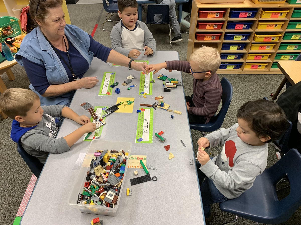 HumbleISD_DWE's tweet photo. The 50th Day of School was super busy in Pre-K today! https://t.co/BxI6JgIaT3