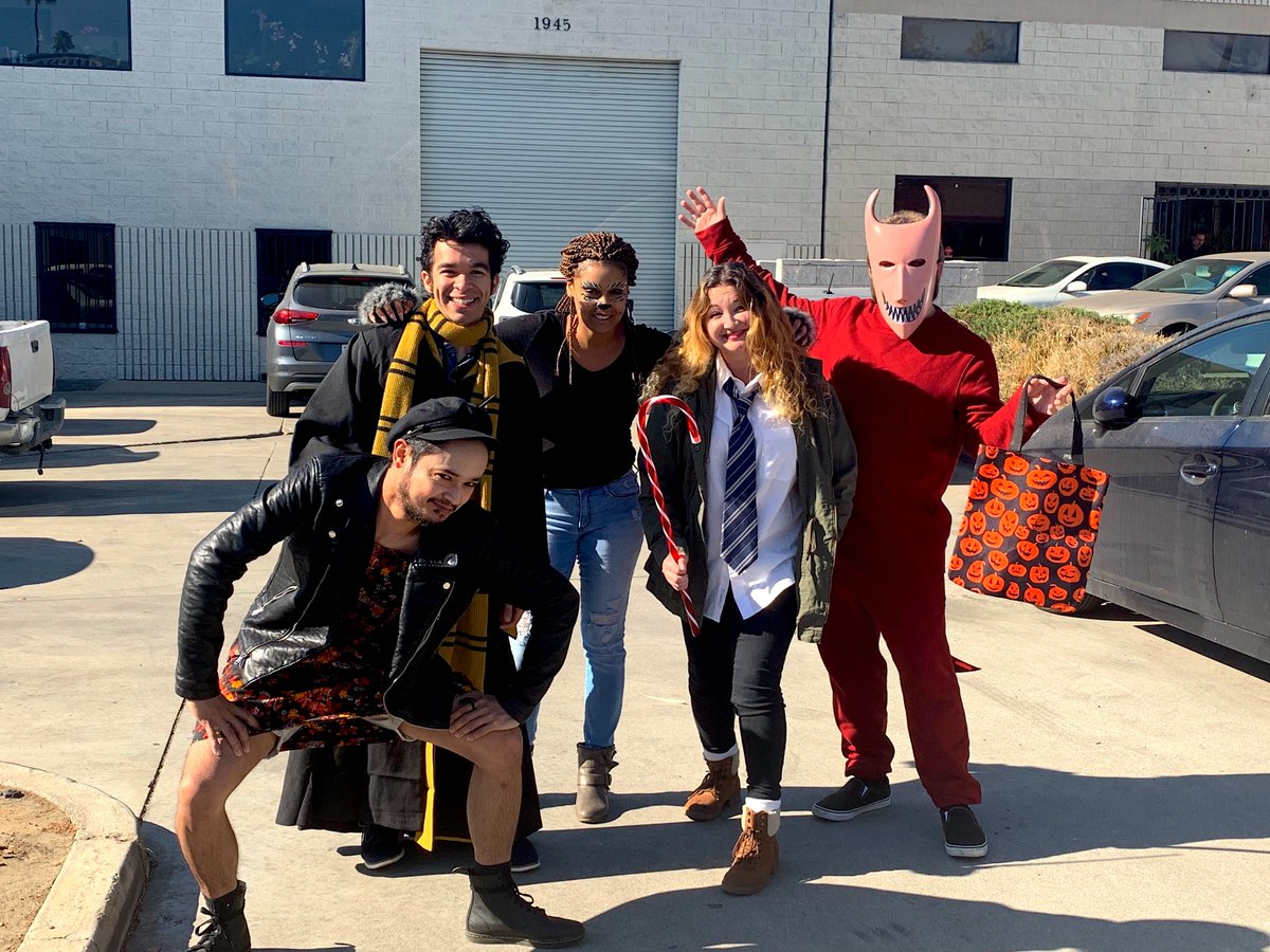 USALinkSystem's tweet image. There are myriad types of Halloween-lovers, which is evident anytime October rolls around. The ULS team shows off their distinct tastes in our latest blog, as they describe their favorite Halloween movie!
usalinksystem.com/whats-new/deta…
#blog #funblog #weeklyblog #halloweenmovie #uls