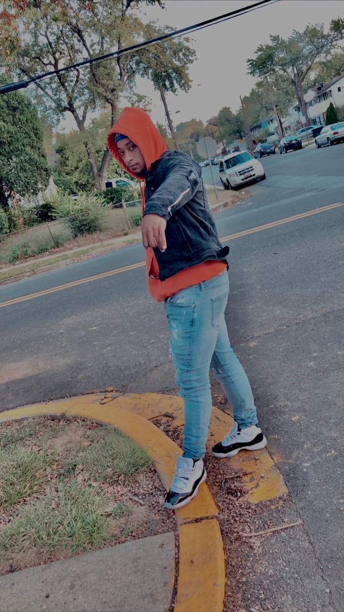 KvpSnow's tweet photo. 🦍🖤 https://t.co/Vv6OxVJTqm
