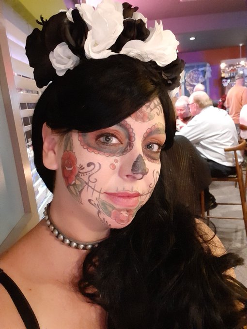 Happy Halloween! https://t.co/6Z9HddTso3<a href="/tag/momlife"class="tags"><span>#momlife</span></a>